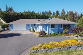 64 Balmoral Court , Sequim, WA 98382