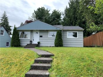 938 E 51st , Tacoma, WA 98404
