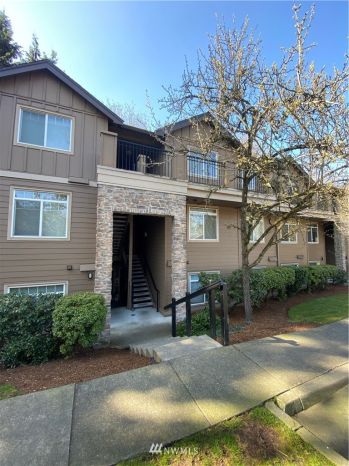 18930 Bothell Everett Hwy #C102, Bothell, WA 98012