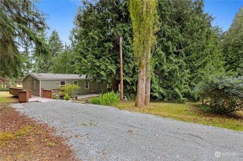 2844 Park Drive , Camano Island, WA 98282