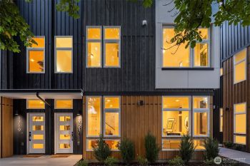 1721 17th Avenue , Seattle, WA 98122