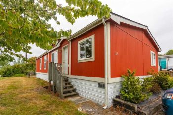 1320 N Oak Harbor Street #105, Oak Harbor, WA 98277