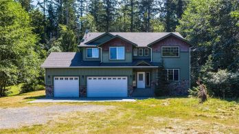 231 S Camano Ridge Road , Camano Island, WA 98282