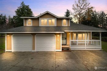 11227 SE 308th St , Auburn, WA 98092-3178