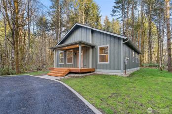 50 SE Crystal Creek Court , Shelton, WA 98584