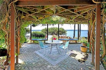 3484 Timothy Way , Camano Island, WA 98282-8291