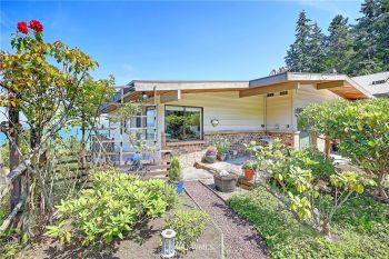 306 Baker Way , Camano Island, WA 98282