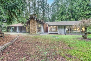 1036 Hooker Road , Sequim, WA 98382