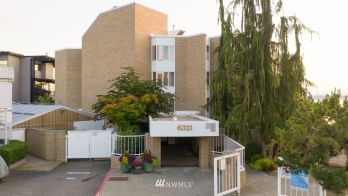 6321 Seaview Avenue NW #14, Seattle, WA 98107
