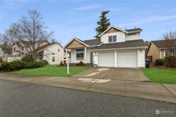 1044 NW 14th Way , Oak Harbor, WA 98277