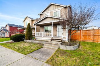 1530 NW 5th Avenue , Oak Harbor, WA 98277-9295