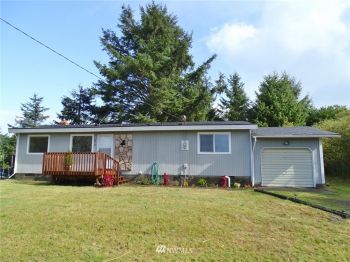 870 Pheasant Court SW, Ocean Shores, WA 98569