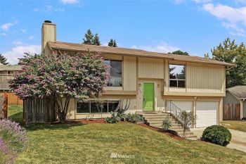 10924 156th Court NE, Redmond, WA 98052-2650