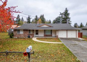 303 E Ahlvers Road , Port Angeles, WA 98362