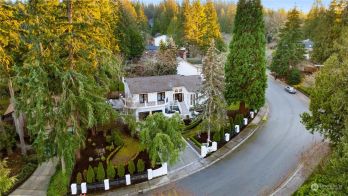 18509 NE 27th Street , Redmond, WA 98052