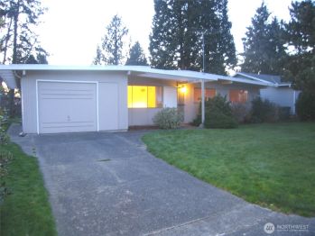 427 155th Avenue SE, Bellevue, WA 98007