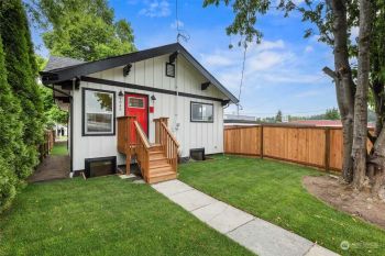 1943 5th Street , Bremerton, WA 98337