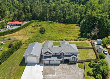 33506 Military Road S, Auburn, WA 98001