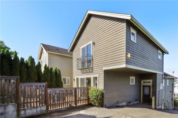 1316 30th Avenue S #B, Seattle, WA 98144
