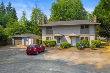 4104 7th St SW , Puyallup, WA 98373