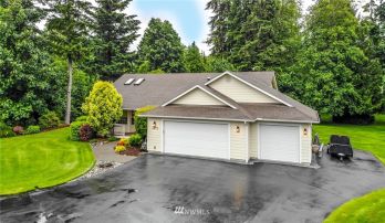 1271 SE Swofford Lane , Port Orchard, WA 98367-8135