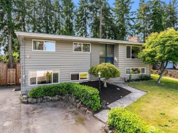 18312 73rd Avenue W, Edmonds, WA 98026