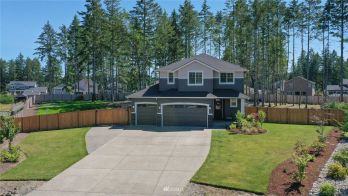 5209 Junco Court NE, Lacey, WA 98516