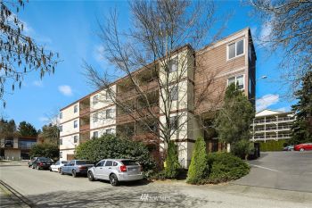 2100 N 106th Street #406, Seattle, WA 98133-9548