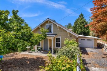 830 Avenue A , Snohomish, WA 98290