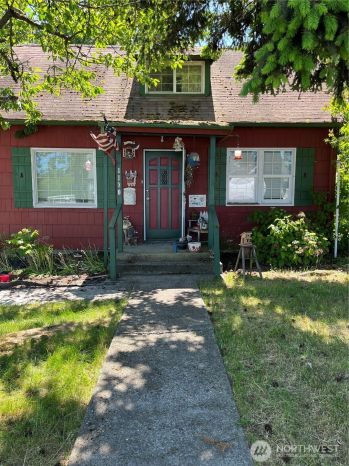 1130 E 64th Street , Tacoma, WA 98404