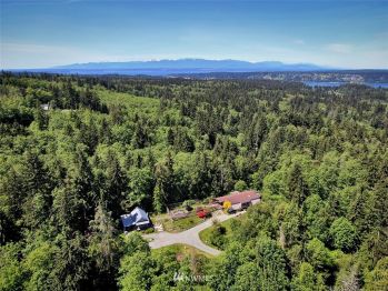 4963 Helppie Lane , Freeland, WA 98249