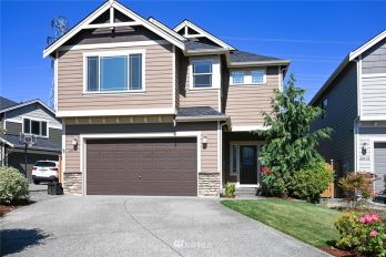 20414 1st Place W, Lynnwood, WA 98036