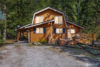7140 St Helens Place , Deming, WA 98244