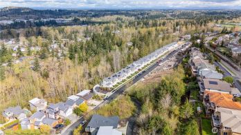 3428 Sussex Drive , Bellingham, WA 98226
