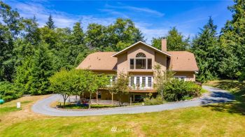 5749 Littlefir Lane , Freeland, WA 98249
