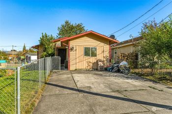 250 N Naches Street , Buckley, WA 98321