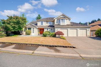 101 Eagle Ridge Drive E, Puyallup, WA 98374-9217