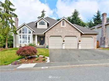 7950 144th Avenue SE, Newcastle, WA 98059