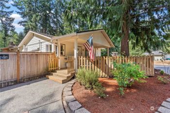 18605 Tapaderos Street SE, Yelm, WA 98597