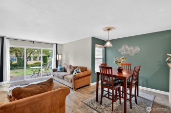 2100 S 336th Street #B - 2, Federal Way, WA 98003