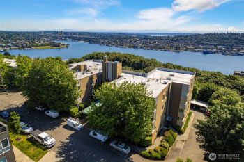 1800 Taylor Avenue N #3, Seattle, WA 98109