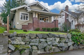 121 NE 56th Street , Seattle, WA 98105