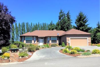 158 Hurricane Ridge Drive , Sequim, WA 98382