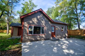 16544 Railway Rd SE , Yelm, WA 98597