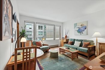 2700 4th Avenue #403, Seattle, WA 98121