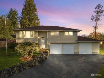 29202 37th Place S, Auburn, WA 98001