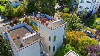 1804 25th Avenue #A, Seattle, WA 98122