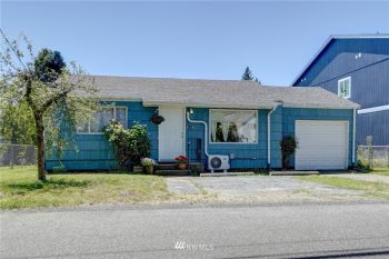 828 E 68th Street , Tacoma, WA 98404