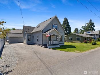 111 7th Street , Snohomish, WA 98290