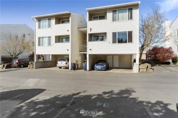 20301 19th Avenue NE #612, Shoreline, WA 98155